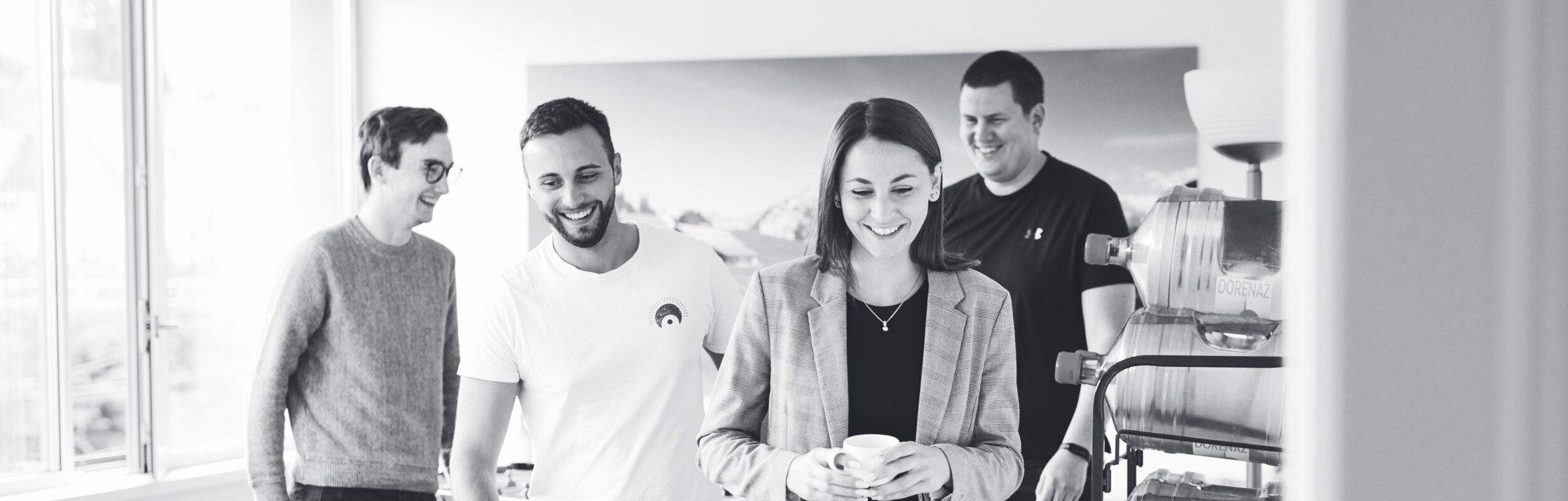 Cyberlink | Jobs | Unsere Karriereangebote Cyberlink bietet spannende Tätigkeiten, Entwicklungschancen, ein junges motiviertes Team sowie ein modernes Office direkt beim Bahnhof Tiefenbrunnen.
